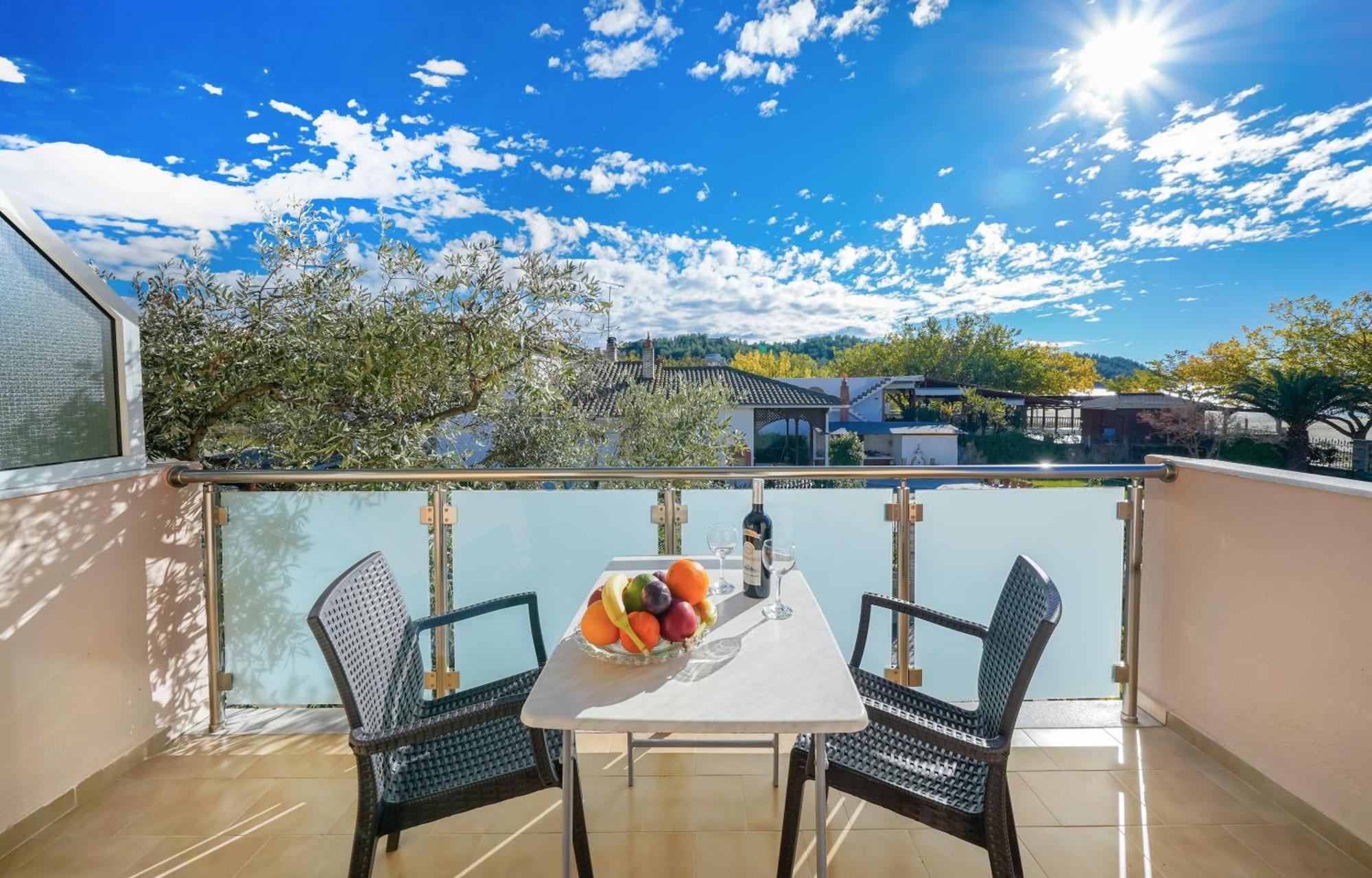 Opalium Beach Front Suites Potós Eksteriør bilde