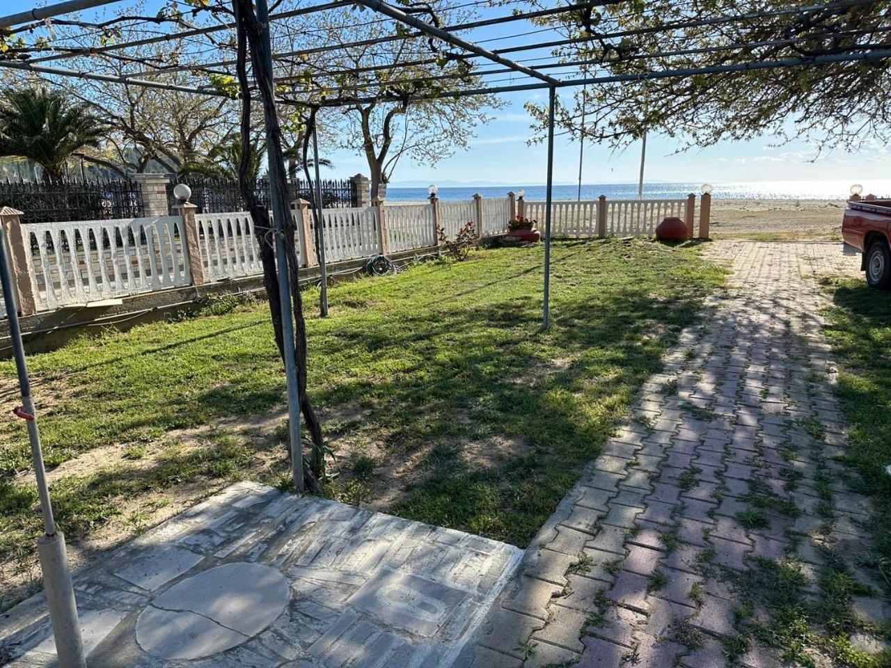 Opalium Beach Front Suites Potós Eksteriør bilde
